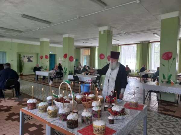 В светлые дни Пасхи все мы должны постараться направить тепло своей души на добрые дела