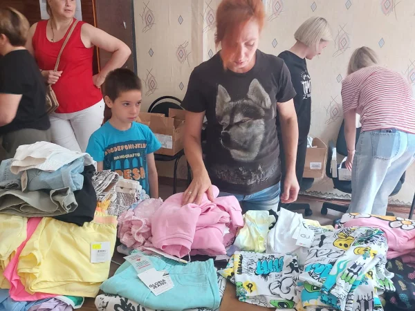 Мобильный Гуманитарный центр прибыл в с. Угра