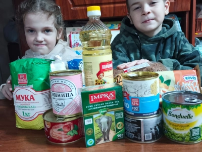 В Гуманитарном центре состоялось формирование продуктовых наборов для нуждающихся жителей