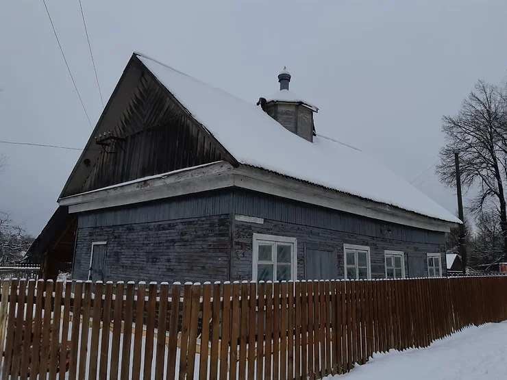 В Угранском благочинии ведется восстановление здания бывшего молитвенного дома